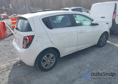 2016 Chevrolet Sonic Lt Auto z USA, uszkodzony, nr VIN 1G1JC6SH2G4104471